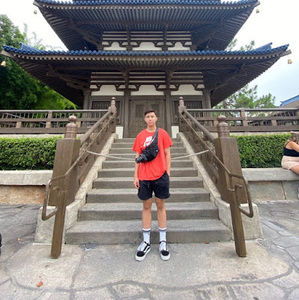 Meet your Posher, Nhat anh